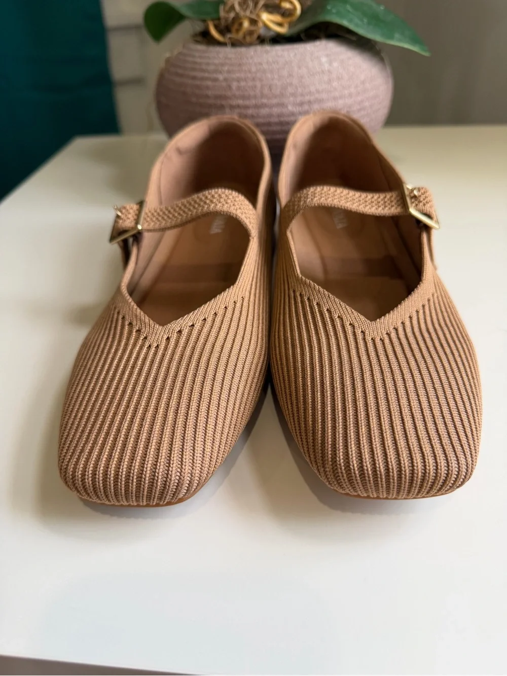 VIVAIA Margot Mary Jane Square Toe Flats - Nutmeg / Beige (Size EU 37 / US 6.5)